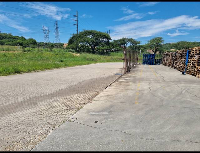 6,218M² WAREHOUSE TO LET IN ROCKY DRIFT